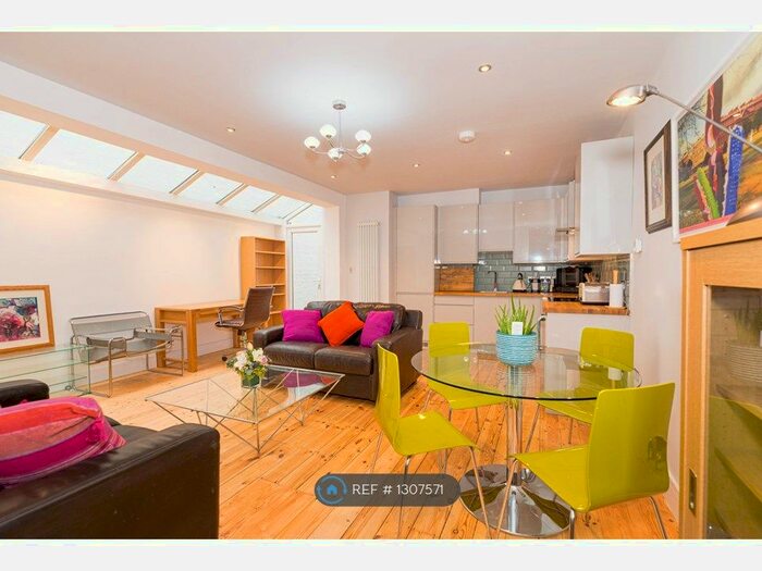 2 Bedroom Flat To Rent In Balham High Road, London SW12