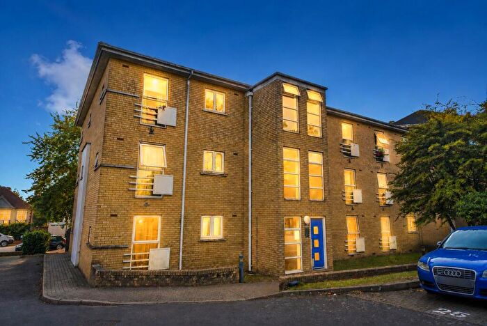 2 Bedroom Flat For Sale In Harrow Road, Wembley, HA0