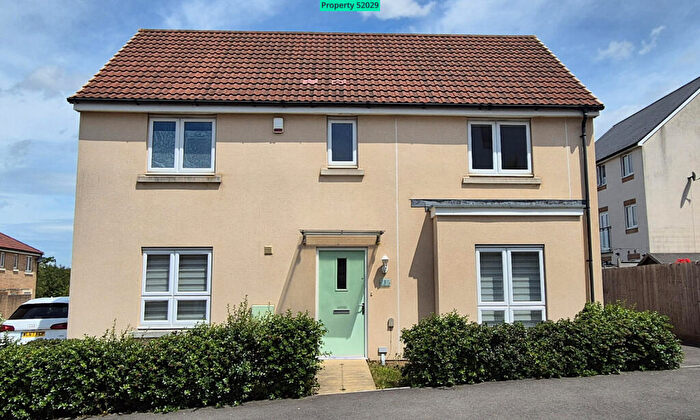 4 Bedroom Detached House For Sale In Newlands Lane, Emersons Green, Bristol, BS16