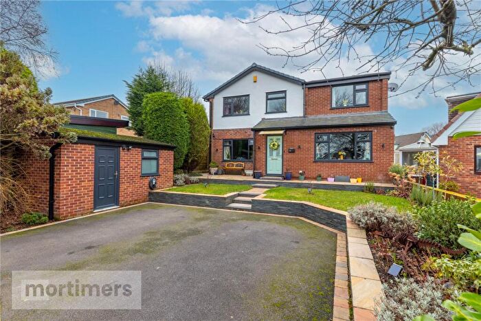 5 Bedroom Detached House For Sale In Westminster Close, Simonstone, Burnley, Lancashire, BB12