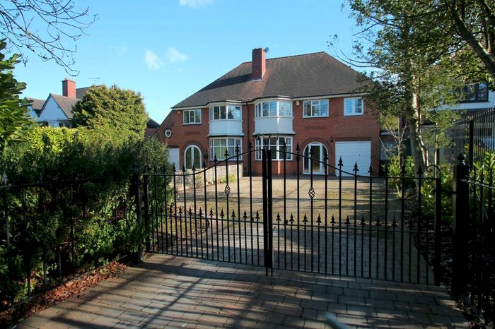 4 Bedroom Semi-Detached House To Rent In St. Bernards Road, Solihull, B92