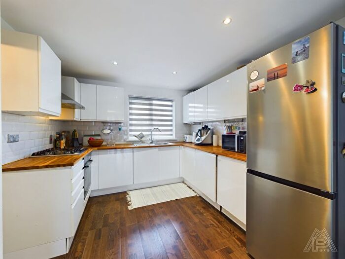 3 Bedroom Terraced House For Sale In Verbena Close, South Ockendon, RM15