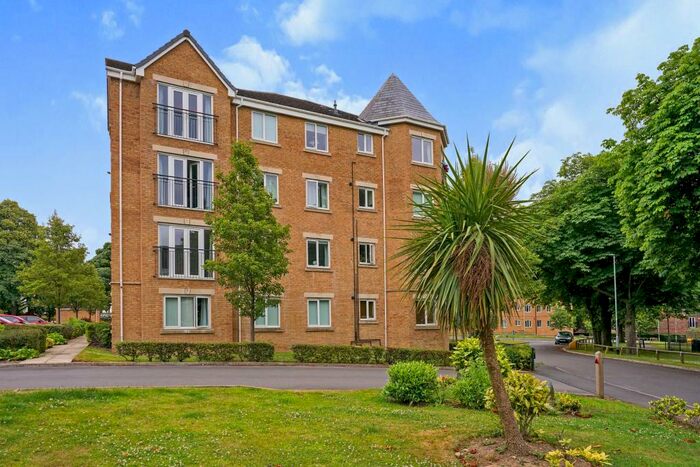 2 Bedroom Apartment To Rent In Ash Court, Leeds, West Yorkshire, LS14