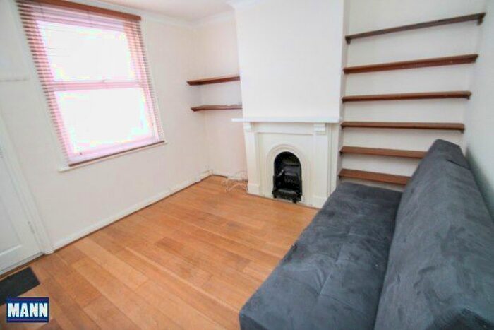 2 Bedroom Property To Rent In Mount Pleasant Road, Dartford, DA1