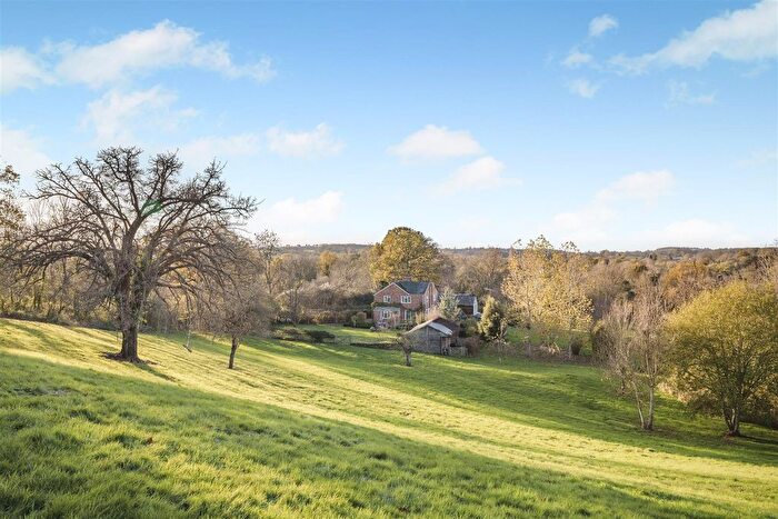 4 Bedroom Detached House For Sale In Aston Ingham Road, Kilcot, GL18