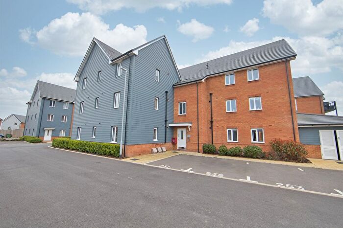 1 Bedroom Flat For Sale In Hopkins Way, Hythe, Kent, CT21