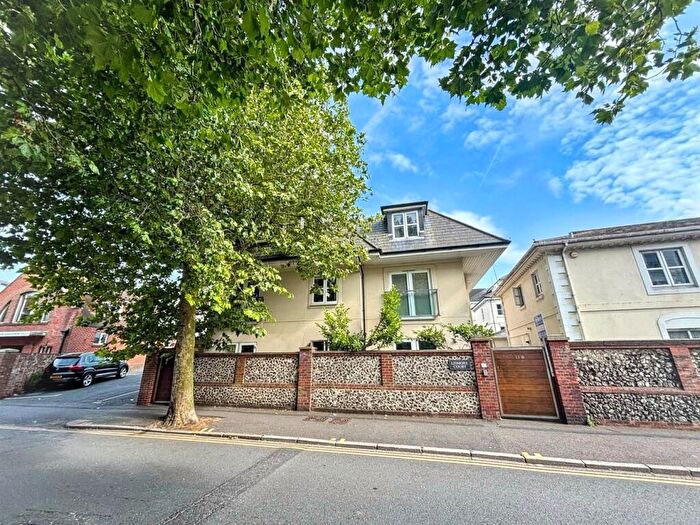 1 Bedroom Flat For Sale In Lismore Road, Eastbourne, BN21
