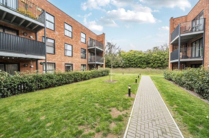 1 Bedroom Flat For Sale In Charles Court, Margate, CT9