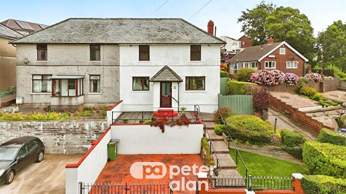 3 Bedroom Semi-Detached House For Sale In Picton Road, Abersychan, Pontypool, NP4