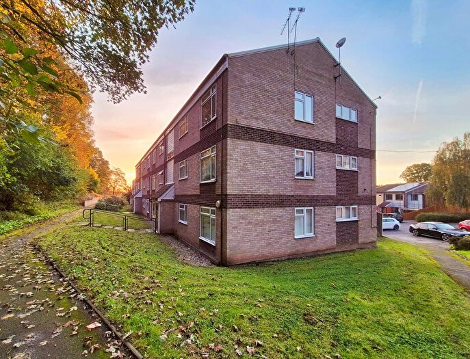 2 Bedroom Flat To Rent In Chesterton Close, Ipswich, IP2