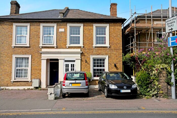 5 Bedroom Semi-Detached House To Rent In Orchard Road, Kingston Upon Thames, Greater London, KT1
