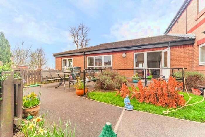 1 Bedroom Flat To Rent In Francis House, Hatfield Road, Bradford, BD2