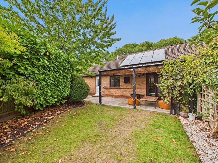 2 Bedroom Semi-detached Bungalow For Sale In Copeland, Bretton, PE3