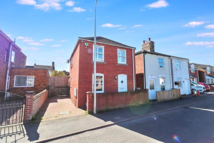 2 Bedroom Detached House For Sale In Albert Street, Spalding, PE11