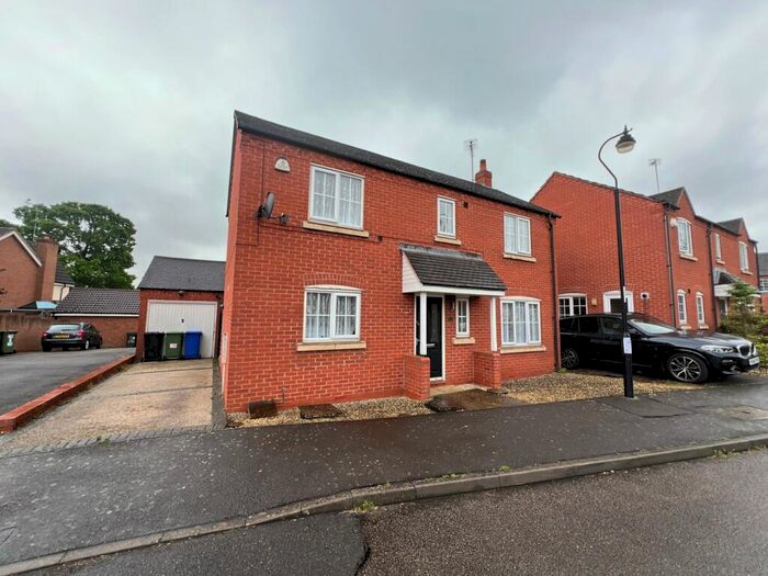 3 Bedroom Detached House To Rent In The Rookery, Grange Park, Northampton, NN4