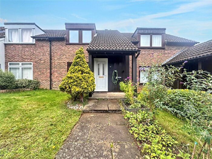 3 Bedroom Terraced House For Sale In Hamilton Close, Stedham, Midhurst, GU29