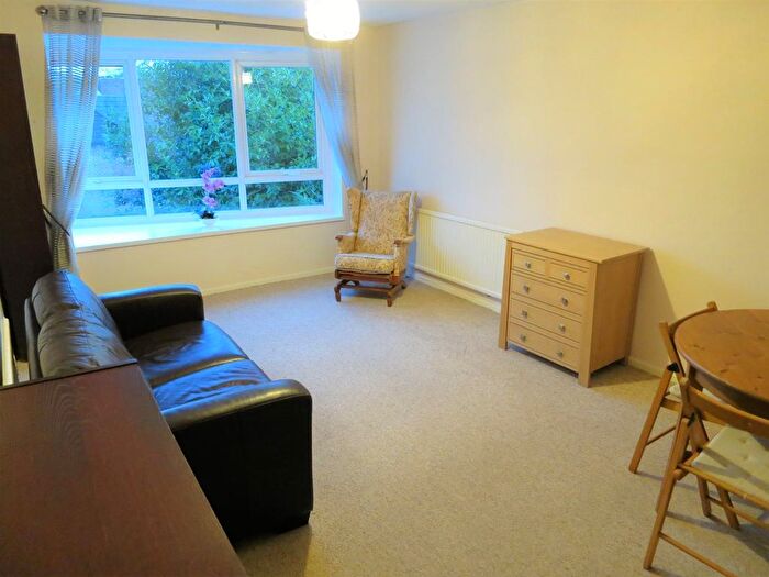 1 Bedroom Flat To Rent In Wellington Road, Fallowfield, Manchester, M14