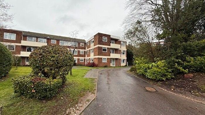 1 Bedroom Flat To Rent In Warren Road, Guildford, GU1