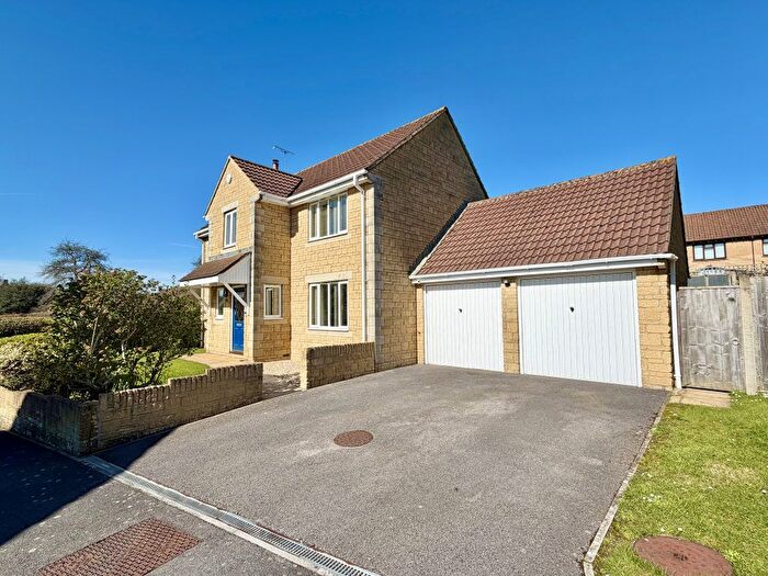 4 Bedroom Detached House For Sale In Drakes Meadow, East Coker, Yeovil, Somerset, BA22