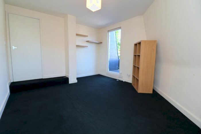1 Bedroom Flat To Rent In Lower Road, London, SE16
