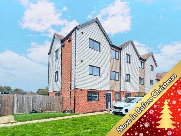 2 Bedroom Flat To Rent In Wey Court, Godalming GU7