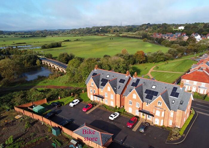 2 Bedroom Apartment For Sale In Julians Road, Wimborne, BH21