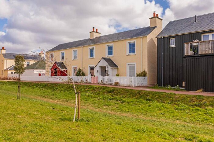 3 Bedroom Semi Detached House For Sale In St Columbas Way, Tornagrain, Inverness, IV2