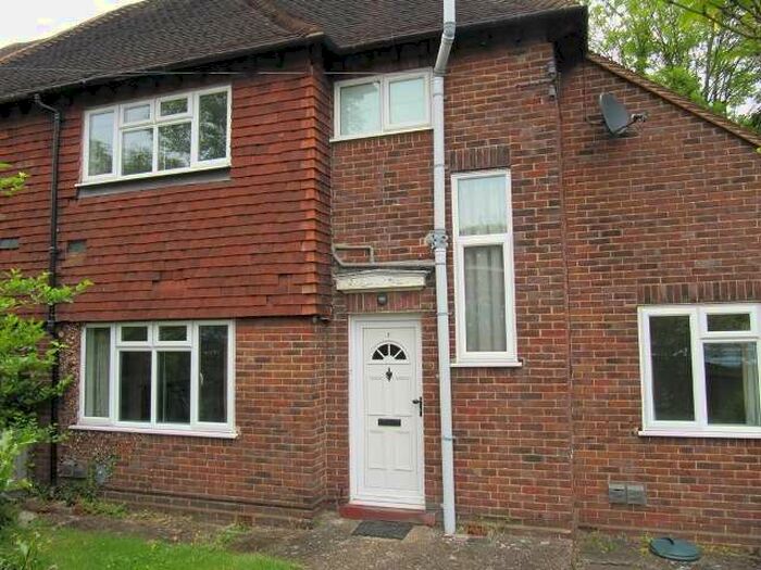 5 Bedroom Property To Rent In Woodbridge Hill Guildford, GU2