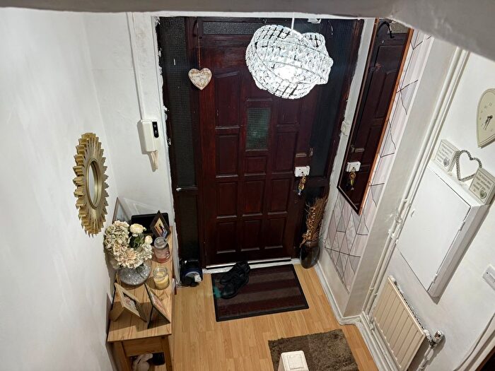 2 Bedroom Flat For Sale In Marbrook Court, Grove Park, SE12