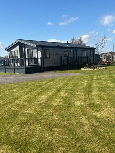 2 Bedroom Lodge For Sale In Vicarage Lane, Long Sutton, Spalding, PE12