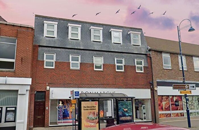 1 Bedroom Flat To Rent In High Street, St.neots, PE19