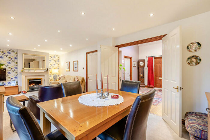 4 Bedroom Detached House For Sale In Station Road, Nailsea, BS48