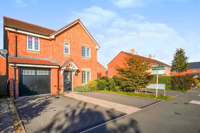 4 Bedroom Detached House For Sale In Grange Farm Drive, Honeybourne, Evesham, Worcestershire WR11