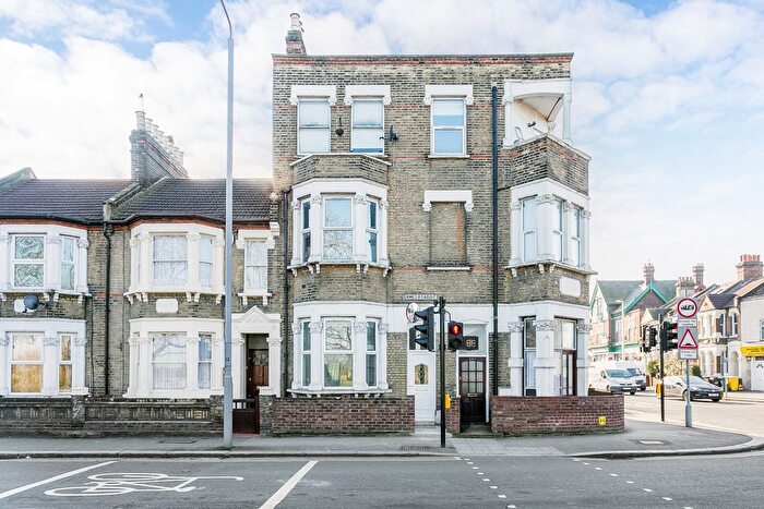 1 Bedroom Flat To Rent In Dames Road, London, E7