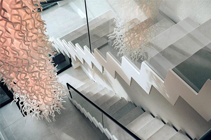 5 Bedroom Detached House For Sale In Croydon Road, Keston, BR2