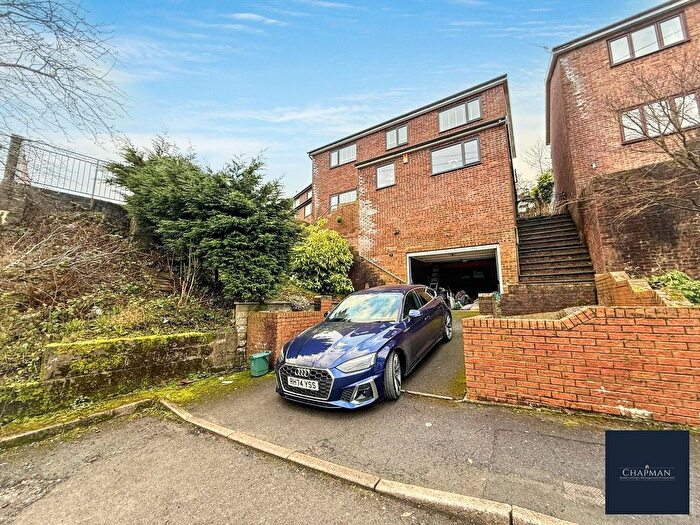 4 Bedroom Detached House For Sale In Rhondda Fechan Farm Estate, Ferndale, CF43