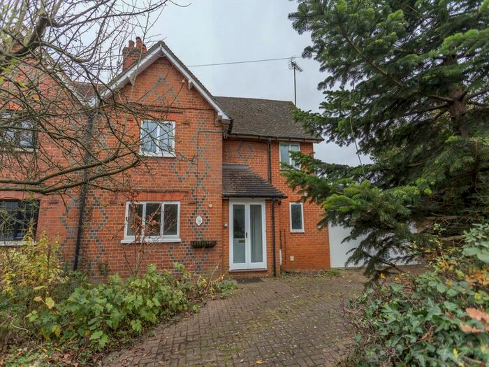 4 Bedroom Property To Rent In Harewood Cottages, Forest Road, Warfield RG42