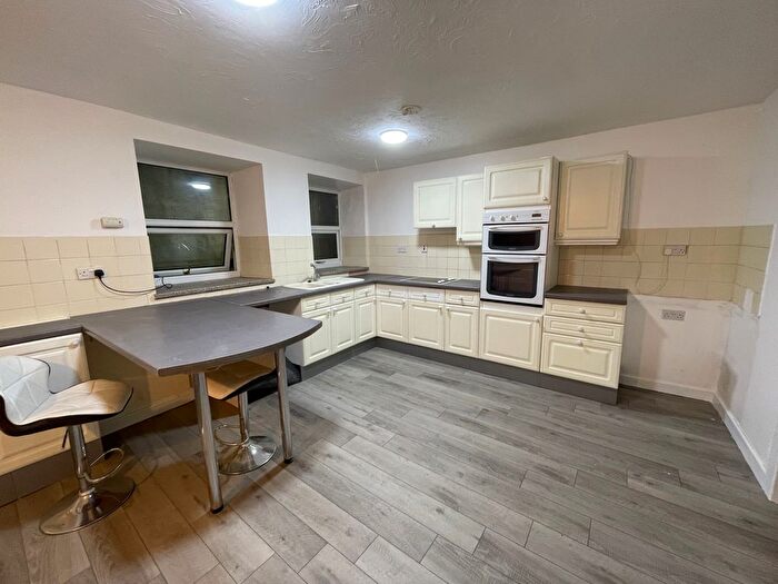 3 Bedroom End Of Terrace House To Rent In Cyfyng Road, Ystalyfera, Swansea, SA9