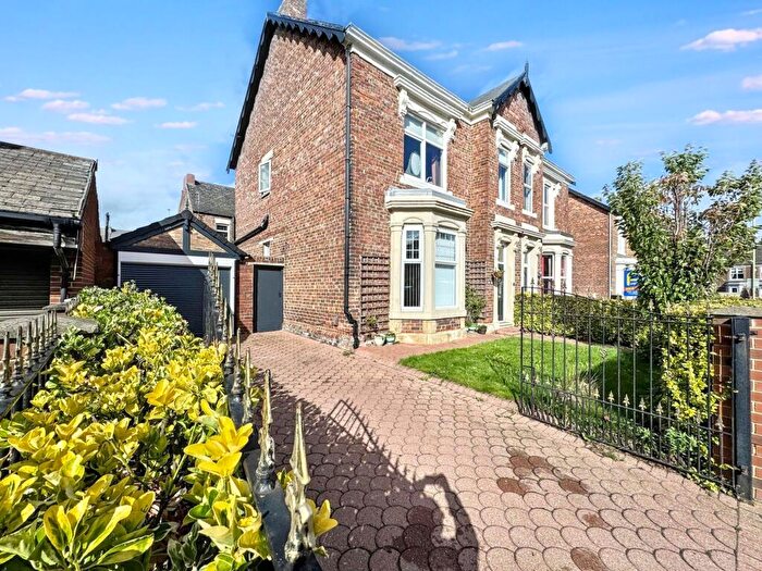 4 Bedroom Semi-Detached House For Sale In Surrey Street, Jarrow, Tyne And Wear, NE32