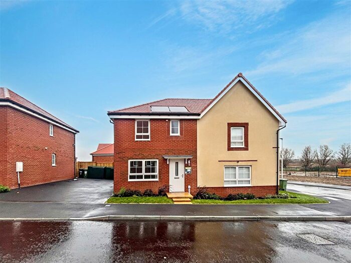 3 Bedroom Semi-Detached House For Sale In St Martins Road, Eastbourne, BN22