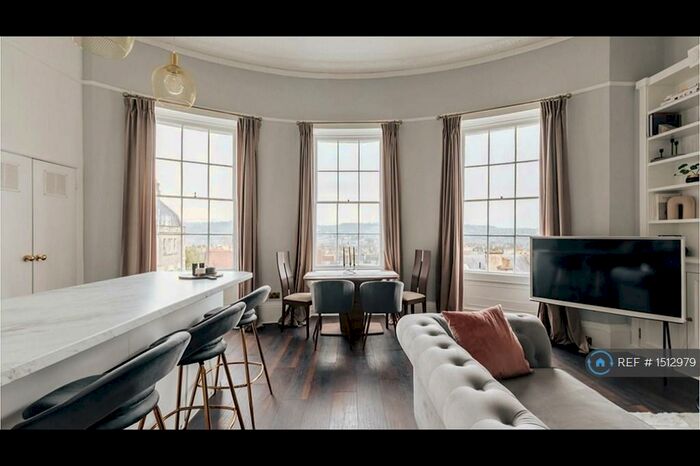 2 Bedroom Flat To Rent In Portland Place, Bath, BA1