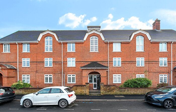 1 Bedroom Flat For Sale In All Saints Road, London, SW19