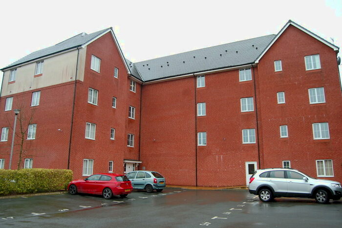 2 Bedroom Apartment To Rent In Sydney Barnes Close Rochdale Lancashire, OL11