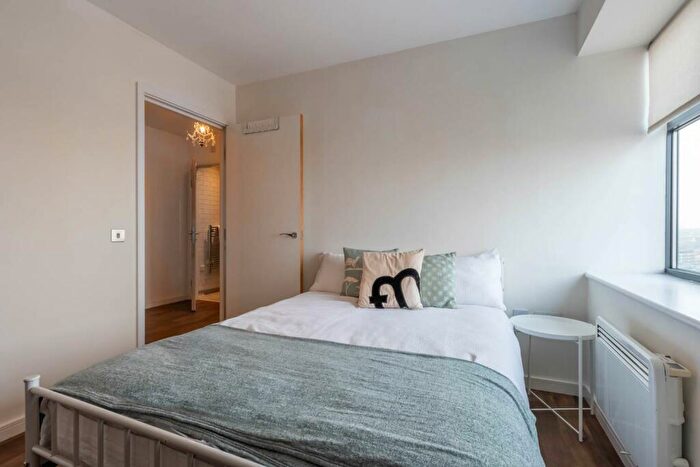 2 Bedroom Apartment To Rent In Brindley House, Newhall Street, B3