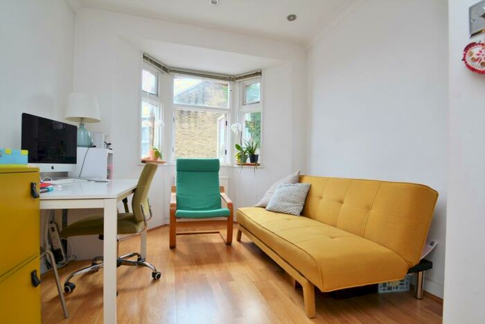 1 Bedroom Flat To Rent In Loampit Hill London, SE13