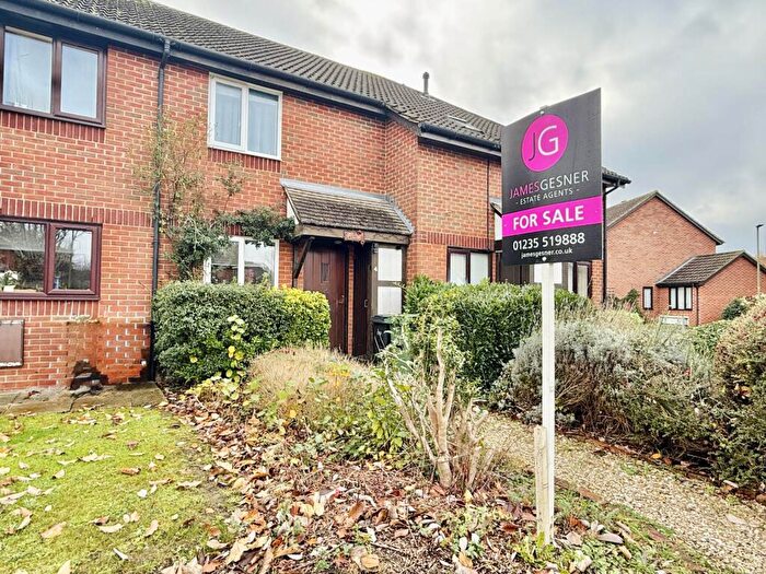 2 Bedroom Terraced House For Sale In Mansfield Gardens, Didcot, OX11