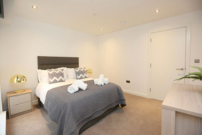 2 Bedroom Apartment To Rent In The Astley Manchester, M1