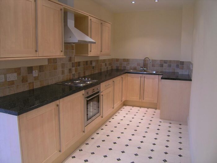 2 Bedroom Flat To Rent In Butler House, - Market Street, Maidenhead, SL6
