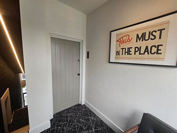 1 Bedroom House To Rent In Stamford Street, Ashton-Under-Lyne, OL6