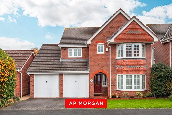 4 Bedroom Detached House For Sale In Appletrees Crescent, Bromsgrove, Worcestershire, B61